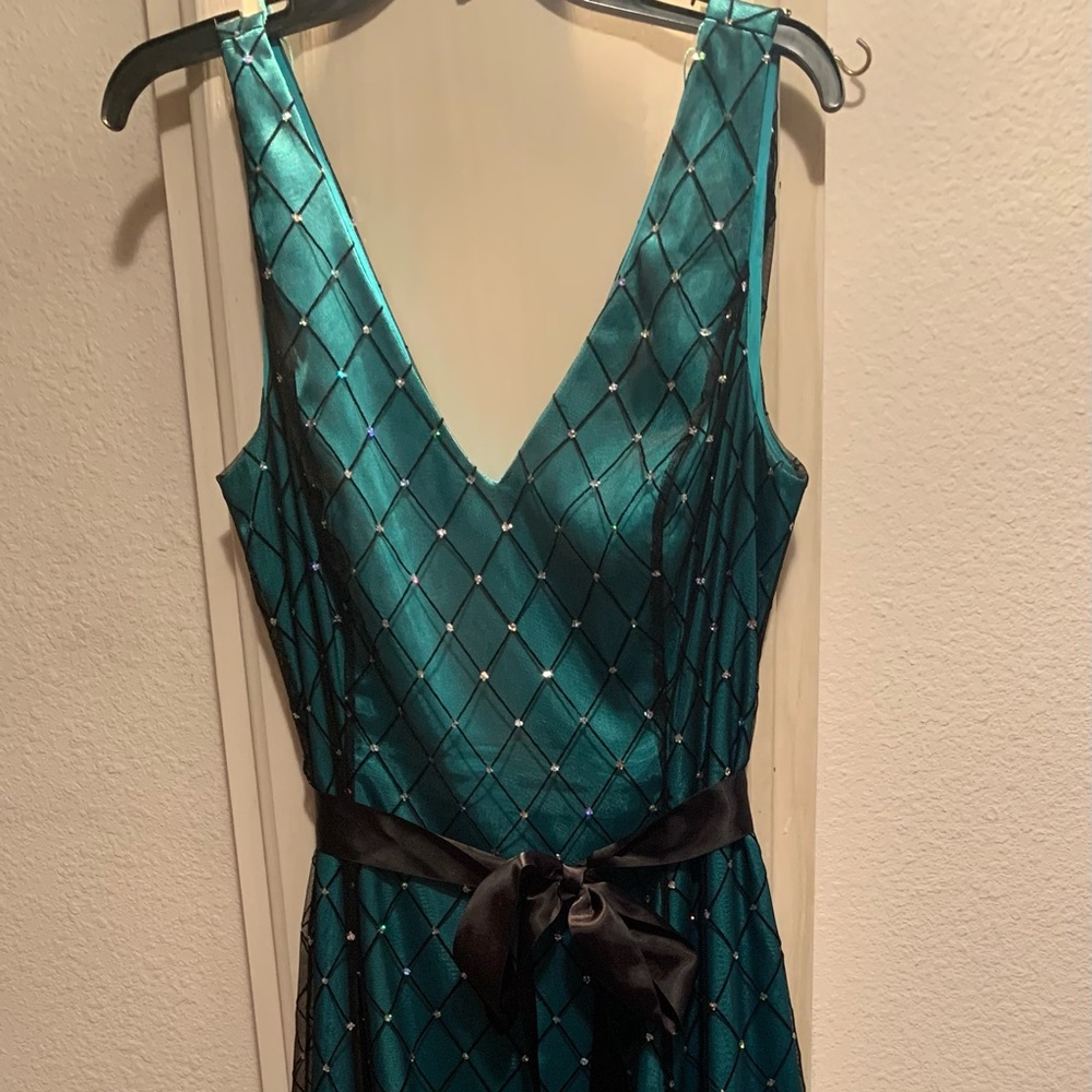 ADRIANNA PAPELL Dress, 16, Mesh, Sparkle, V-neck, Sleeveless